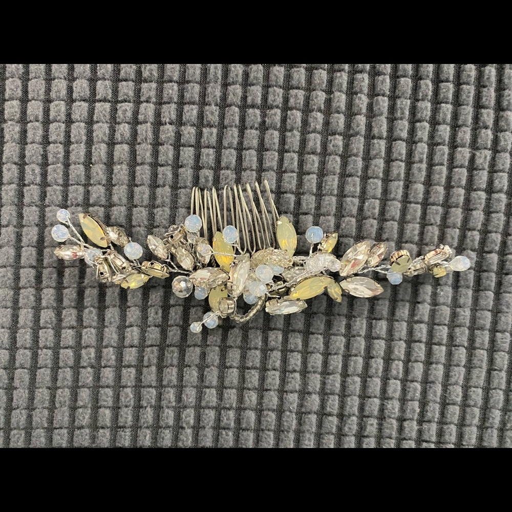 💎 Crystal Hair Comb Accessory 💎 - Picture 4 of 12